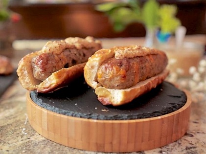 Свиная колбаса с грибами